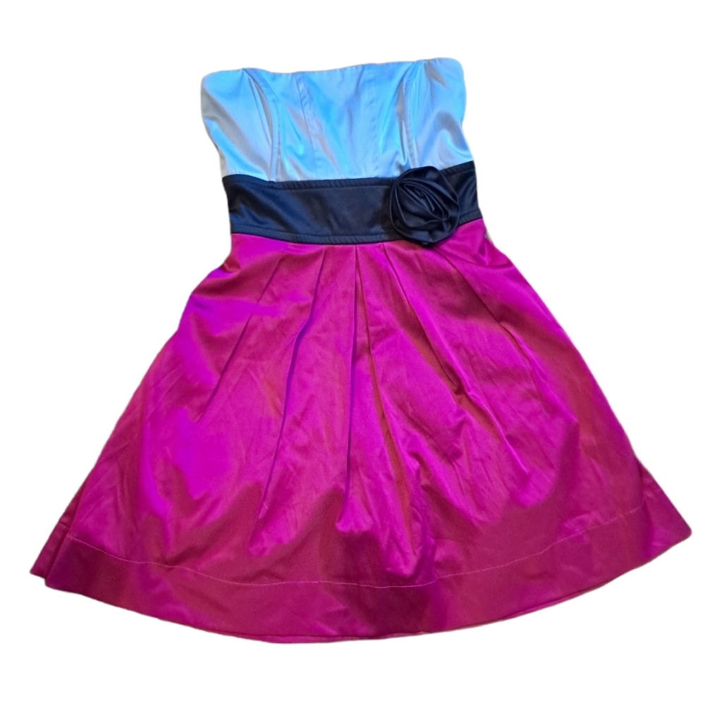 Homecoming, prom, cocktail dress w/ pockets size 3